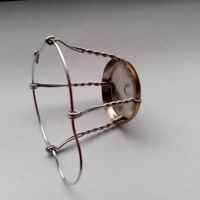 Мюзле з ковпачком (плакеткою) для фіксації коркової пробки